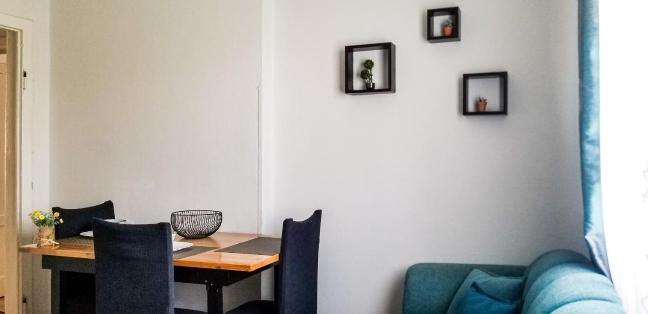 Spacious And Cozy Apartment - Ajia Apartment Tirana Exterior foto